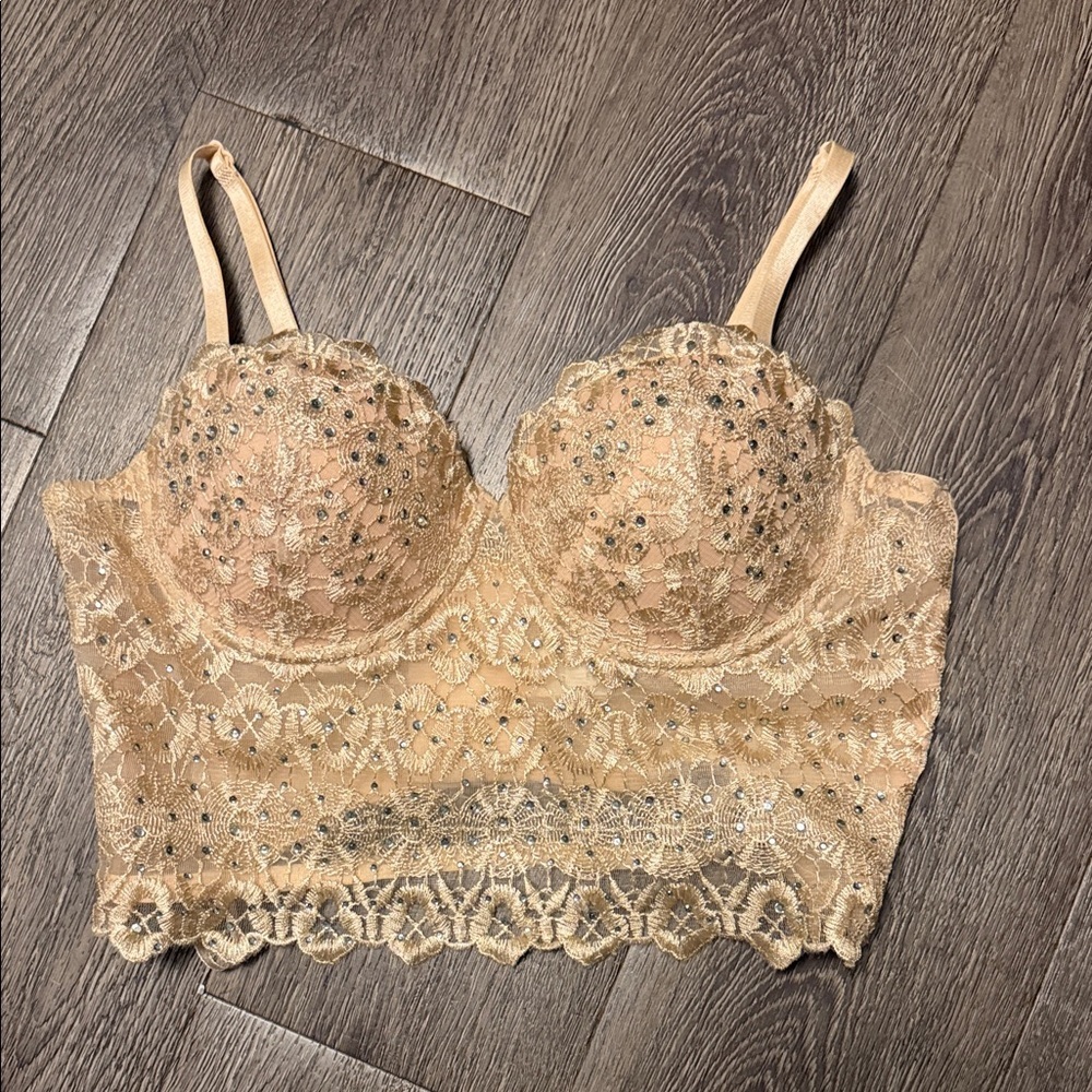 Elegant Lace Bralette in Cream